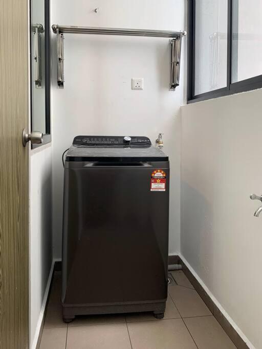 Of Near Bukit Jalil Cozy 7pax 3r2b Seri Kembangan