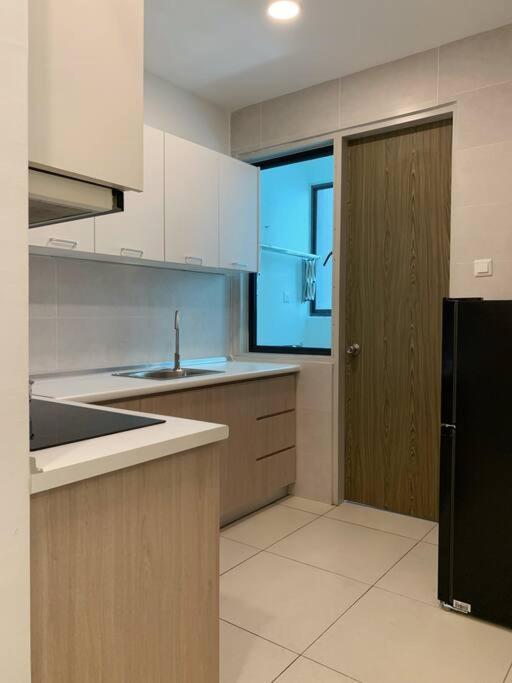 Of Near Bukit Jalil Cozy 7pax 3r2b Apartment