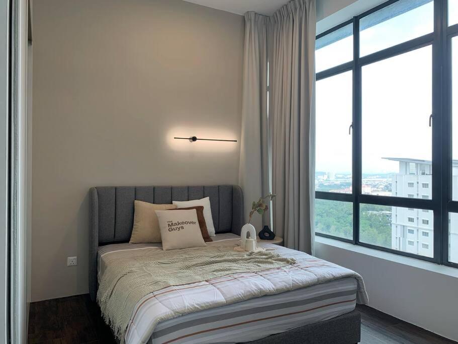 Of Near Bukit Jalil Cozy 7pax 3r2b * Seri Kembangan